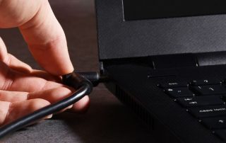 Conexión y desconexión segura de tus equipos informáticos
